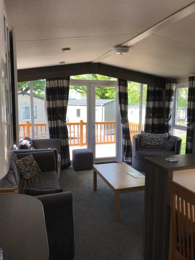 Castle Brake Holiday Park Exeter Exteriör bild